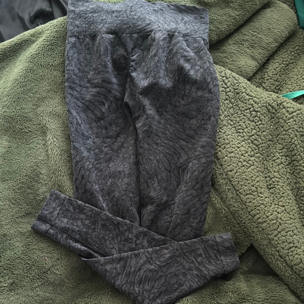 Gymshark Gray Leggings Comfortable Athletic Wear